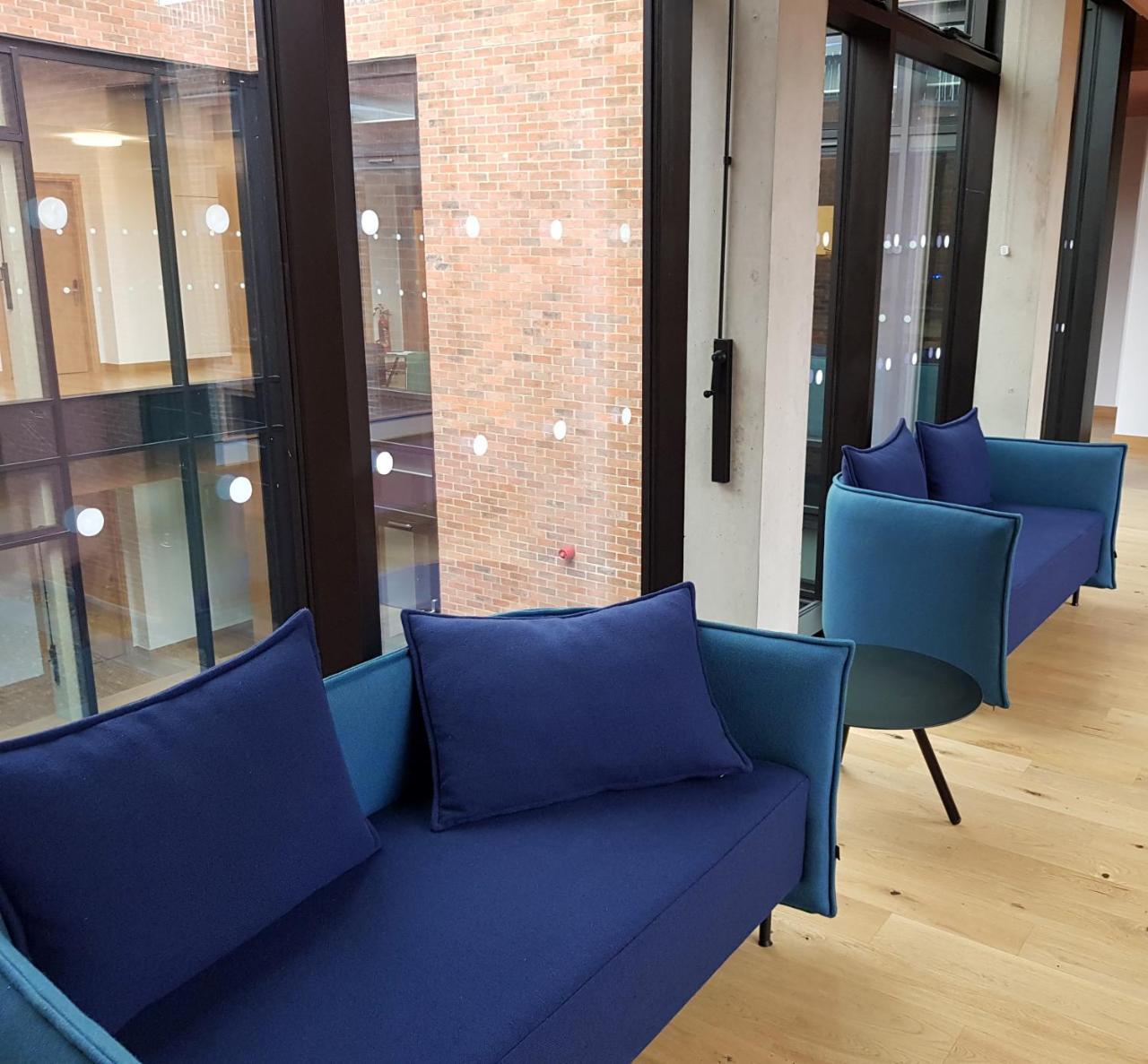 Newnham College - University Of Cambridge エクステリア 写真